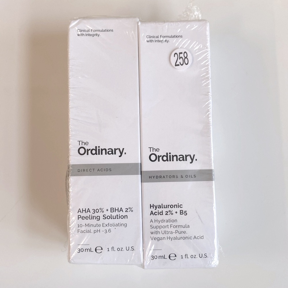 30%+Bha 2% Peeling Solution & THE‎ ORDINARY Hyaluronic Acid 2%+B5 Liquid, New